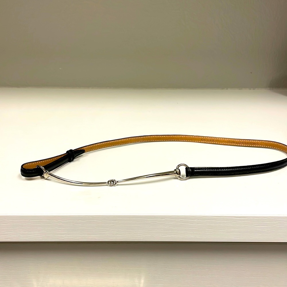 Gucci thin horse-but style belt